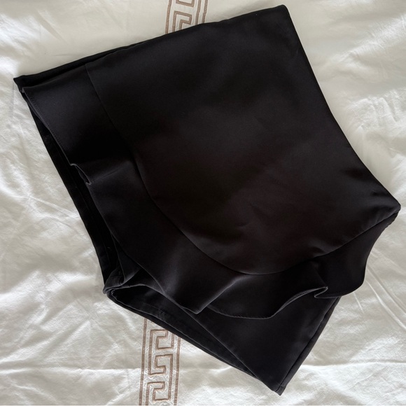 Lovers + Friends Karen Black Ruffle Skort - Picture 8 of 8